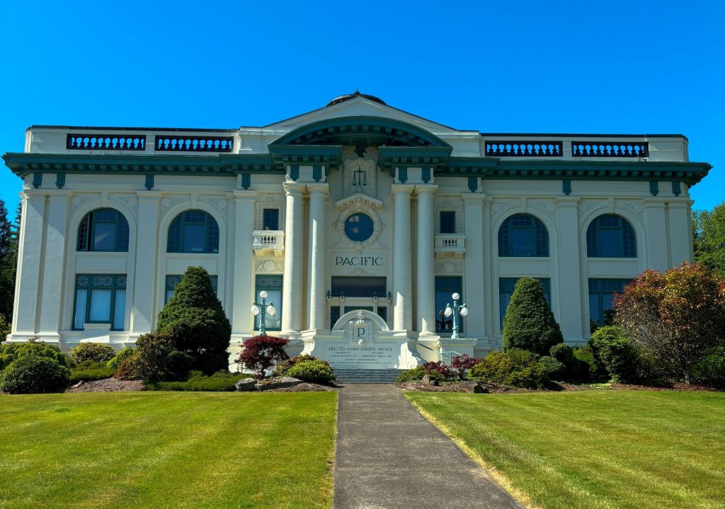 9. Unique Historic Sites in Washington - Pacific County Courthouse